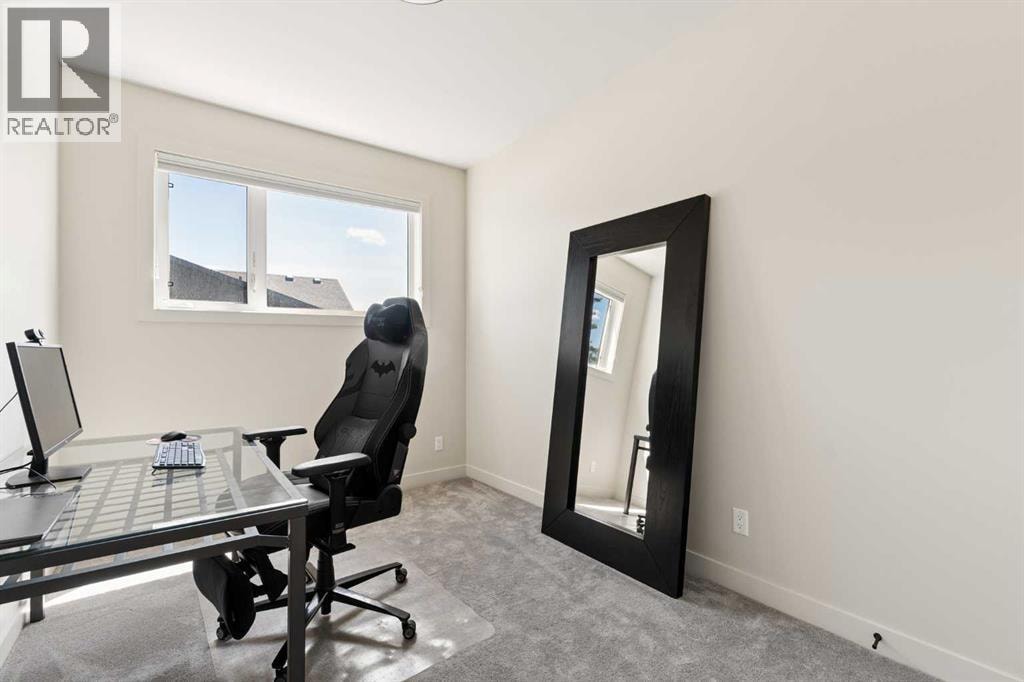 5406 21 Street SW — photo 29