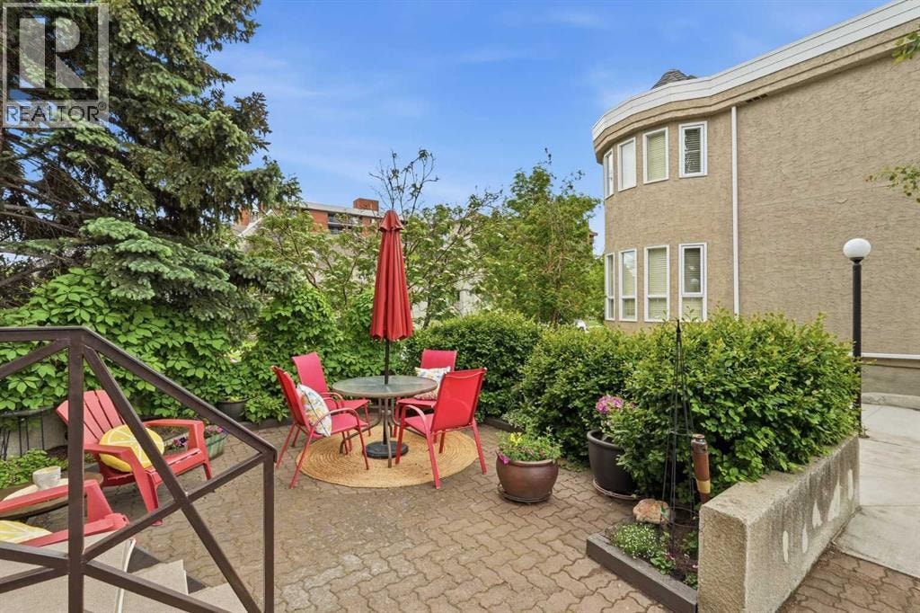 1321 10 Street SW — photo 4