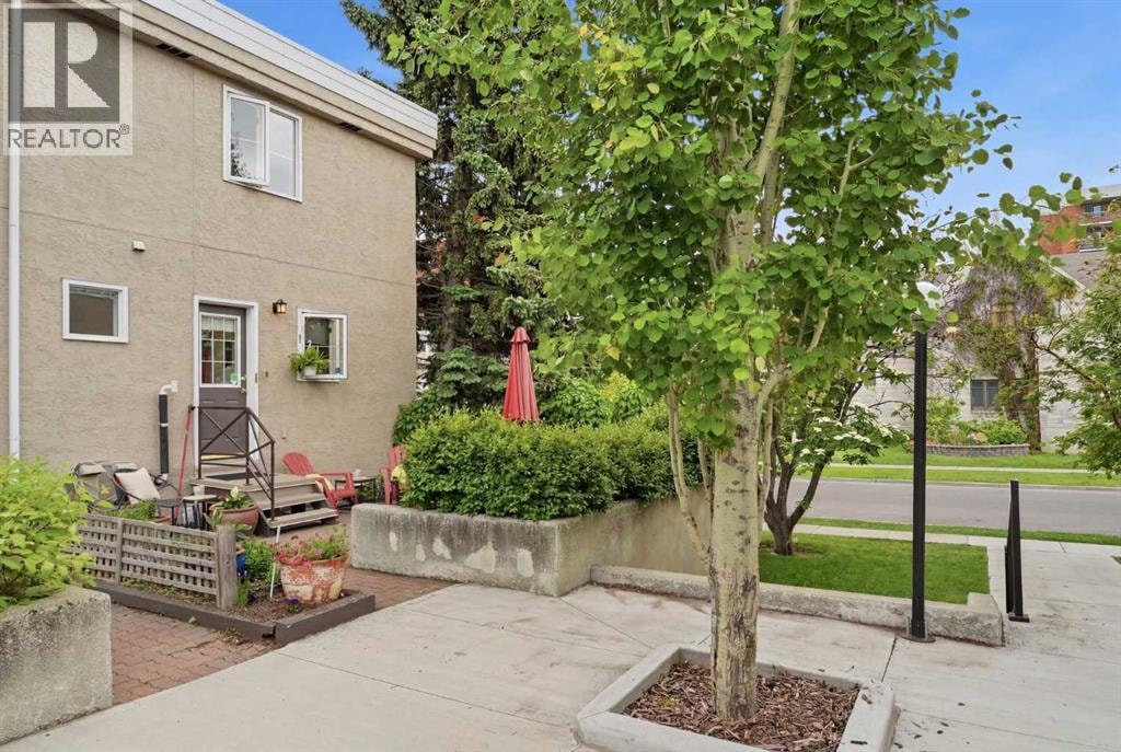 1321 10 Street SW — photo 28
