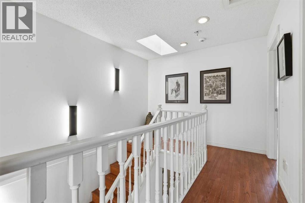 1321 10 Street SW — photo 18