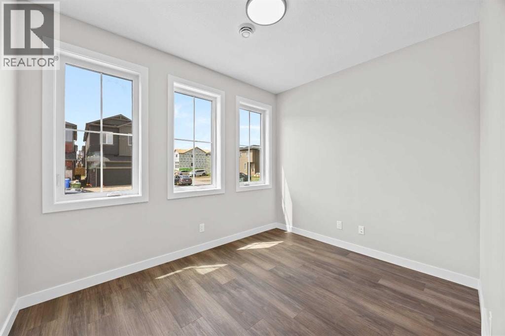 72 Amblefield View NW — photo 5