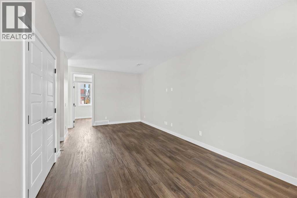 72 Amblefield View NW — photo 10