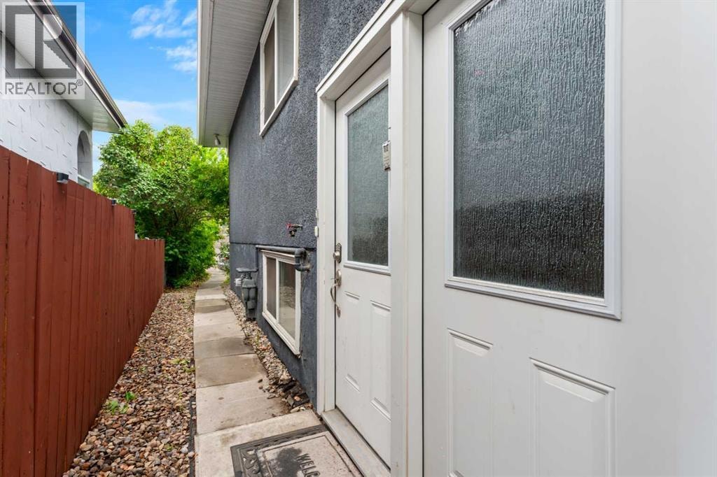 2530 16A Street NW — photo 32