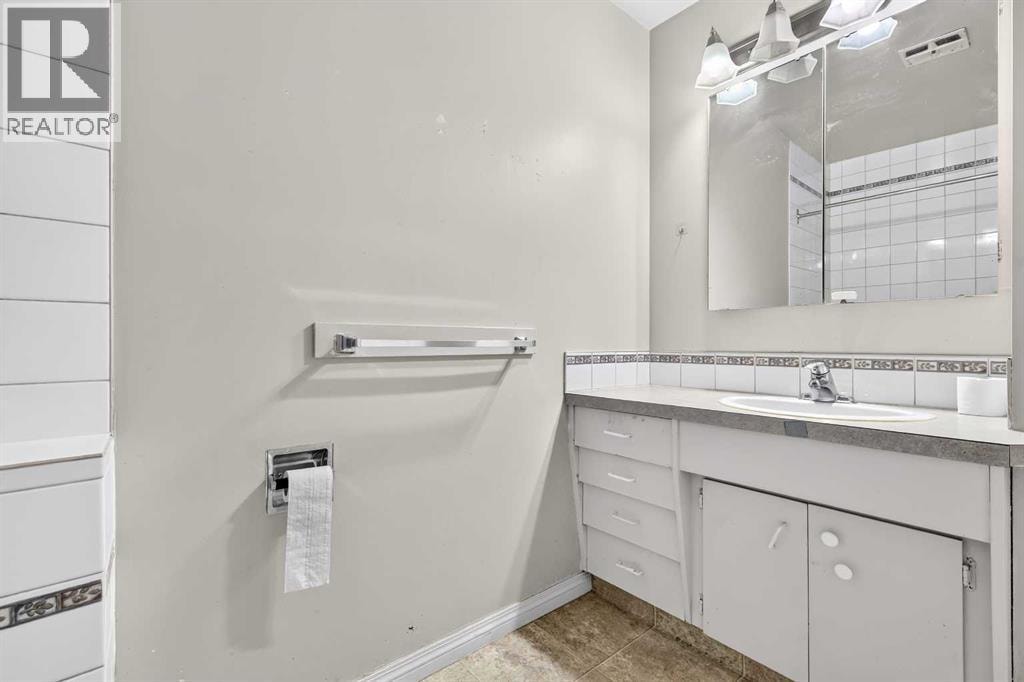 42 Huntford Close NE — photo 24