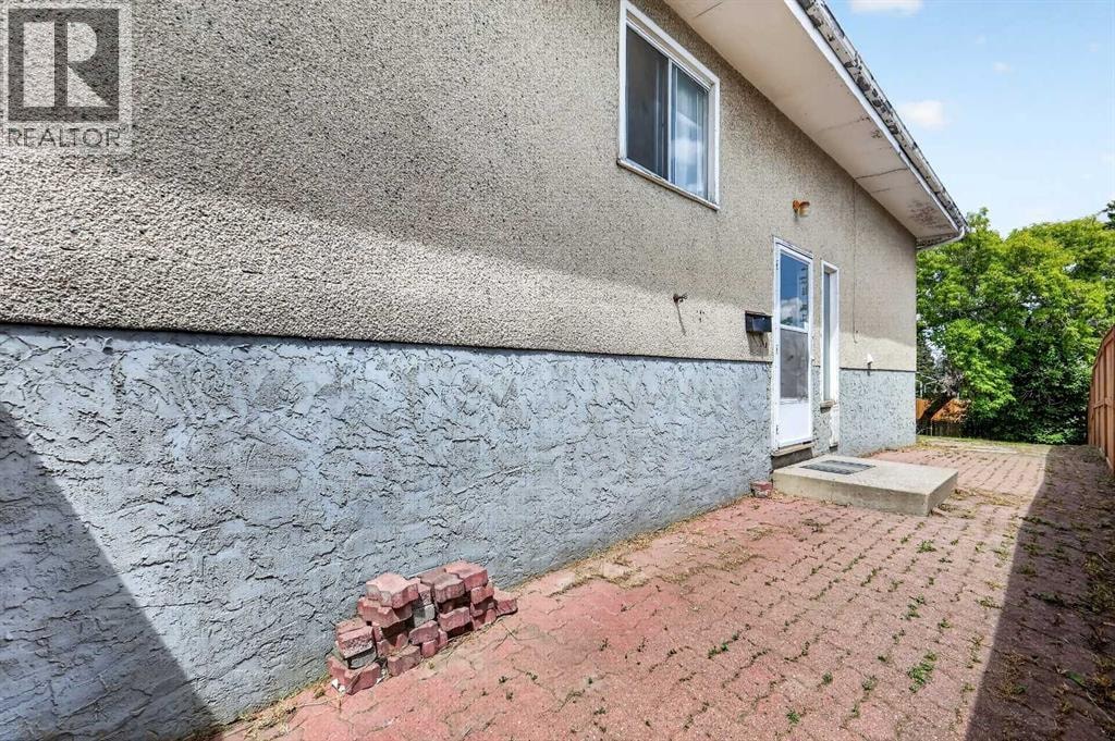 42 Huntford Close NE — photo 43