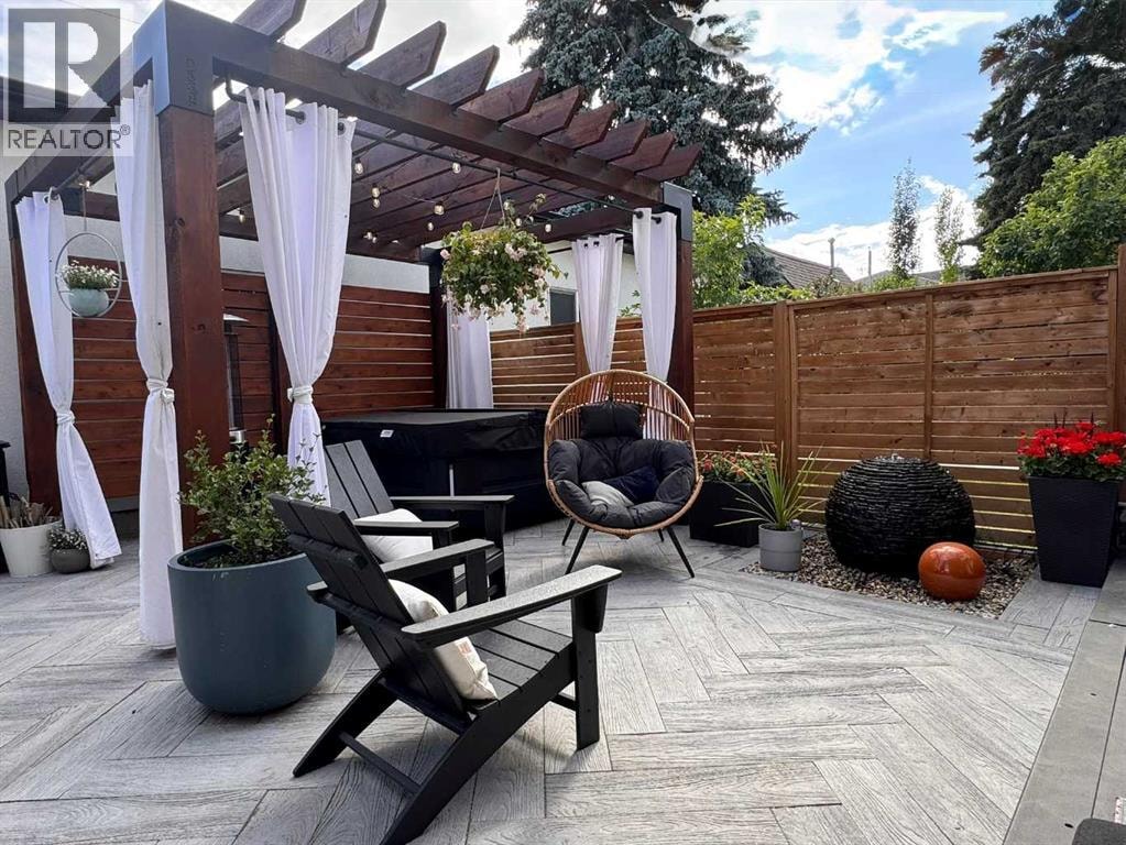 2017 42 Avenue SW — photo 38