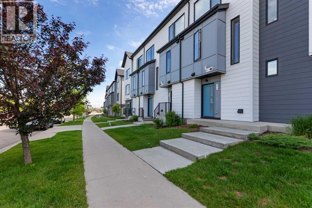 573 Evanston Link NW — photo 3