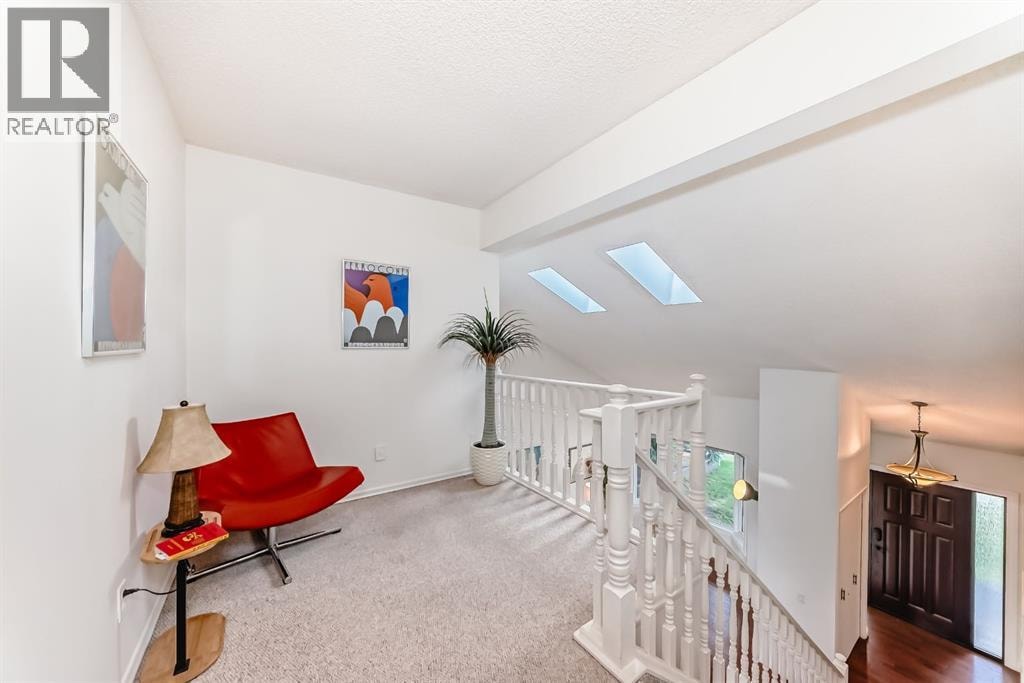 15 Hawkcliff Way NW — photo 35