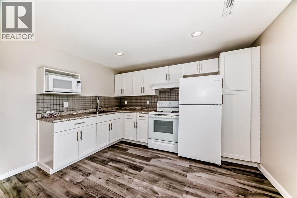 15 Hawkcliff Way NW — photo 39