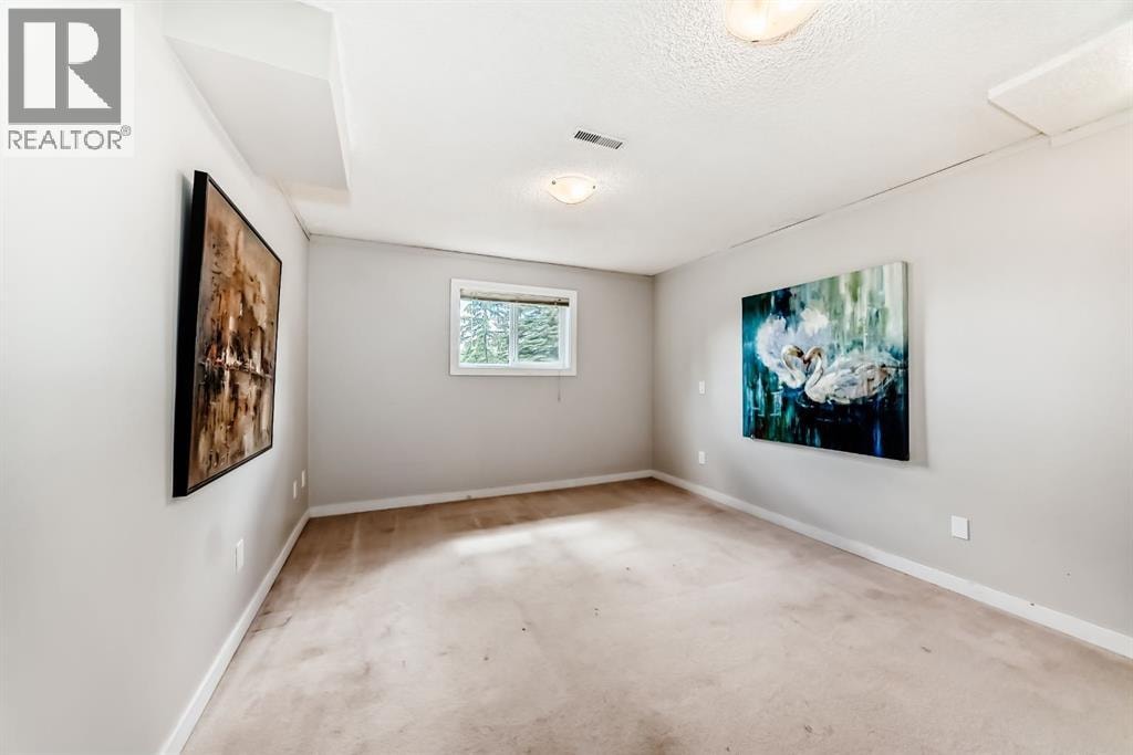 15 Hawkcliff Way NW — photo 37