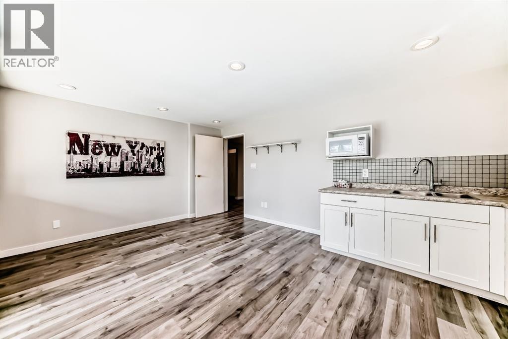 15 Hawkcliff Way NW — photo 41