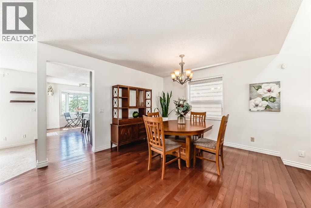 15 Hawkcliff Way NW — photo 8