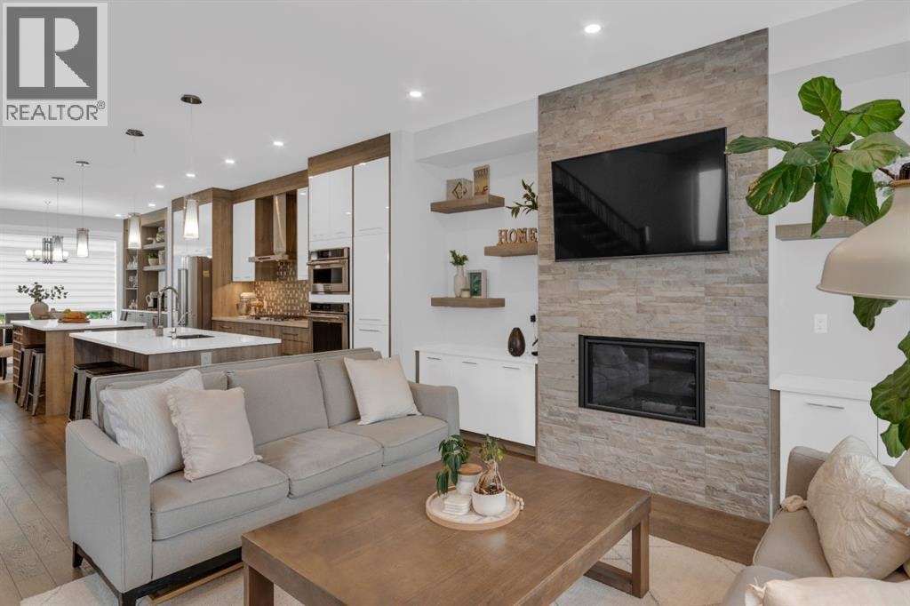1412 41 Street SW — photo 14