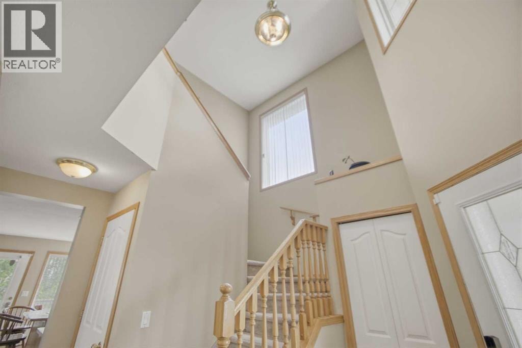 88 Willowbrook Crescent NW — photo 6