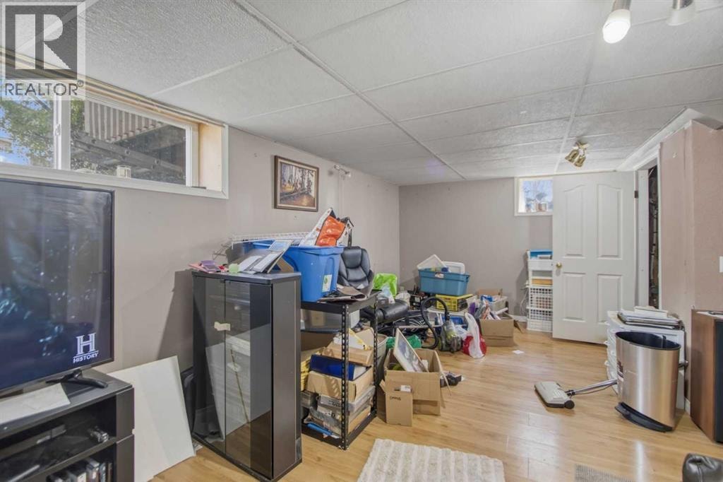 88 Willowbrook Crescent NW — photo 31
