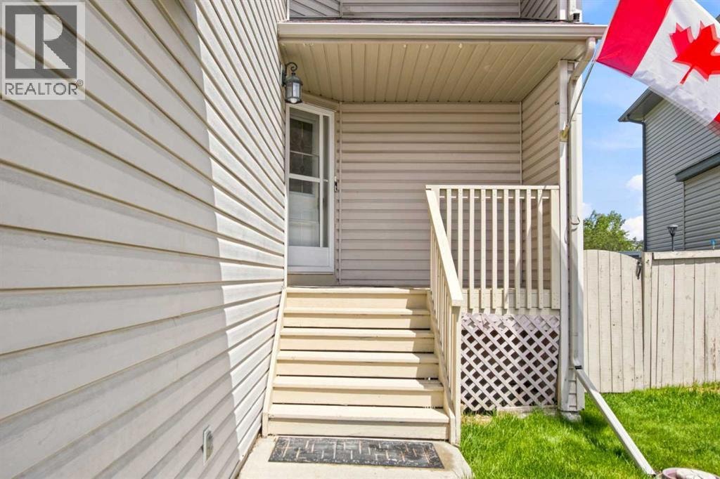 88 Willowbrook Crescent NW — photo 41