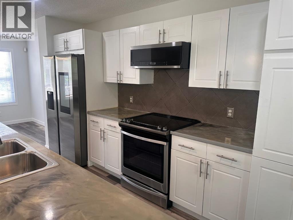 78 Crystal Shores Heights — photo 8