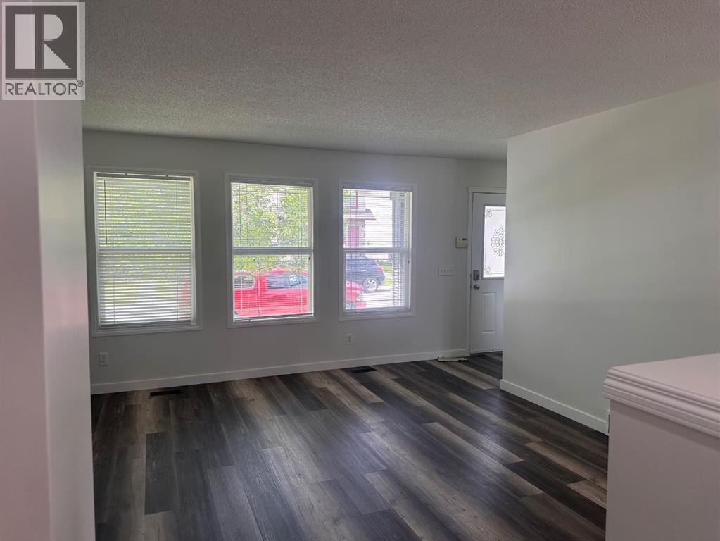 78 Crystal Shores Heights — photo 5