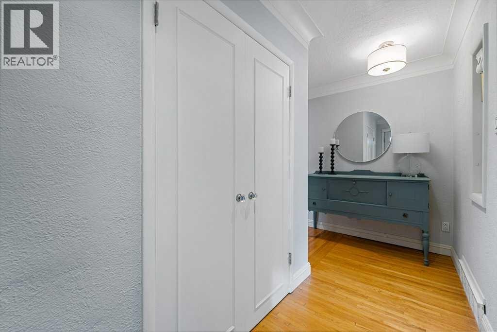 3204 24A Street SW — photo 11