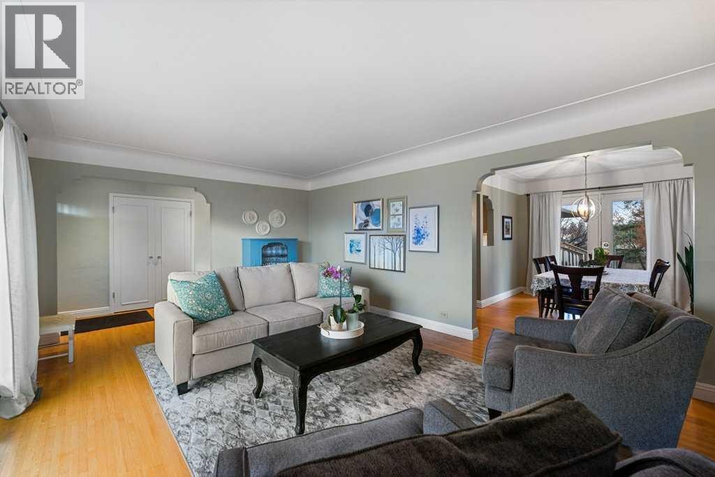 3204 24A Street SW — photo 16