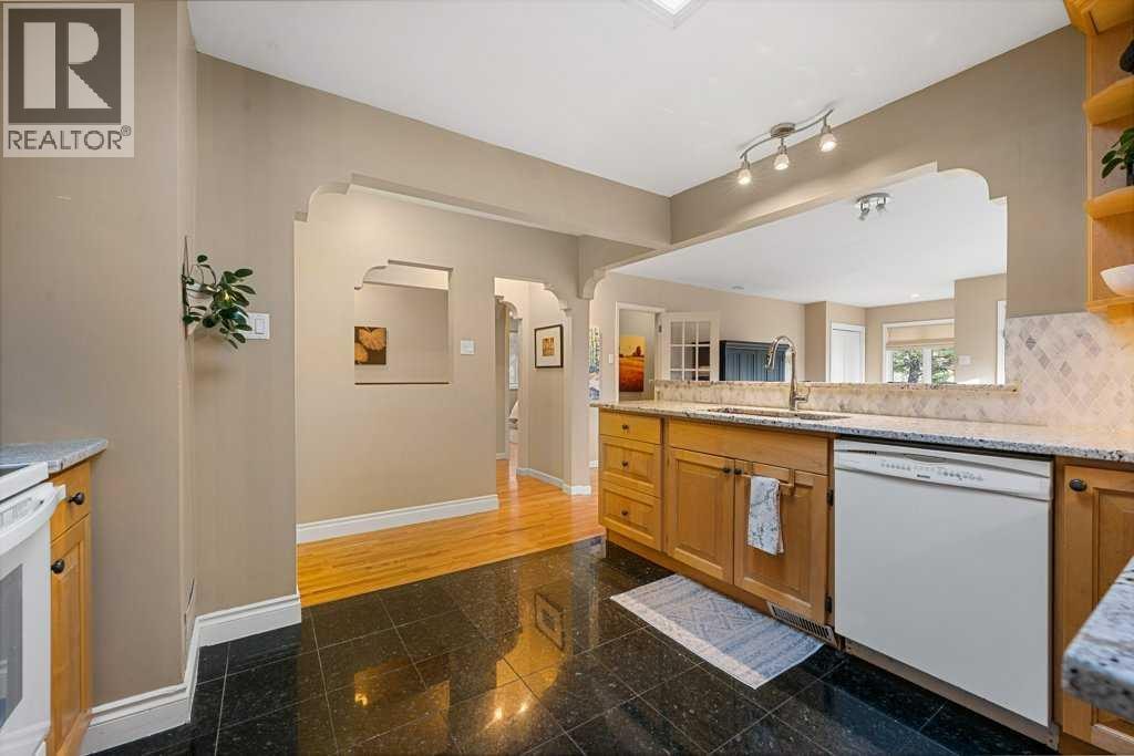 3204 24A Street SW — photo 18