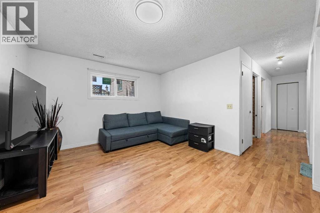 143 Castlebrook Rise NE — photo 16