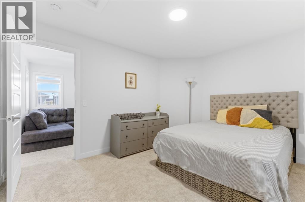 936 Langholm Drive SE — photo 34