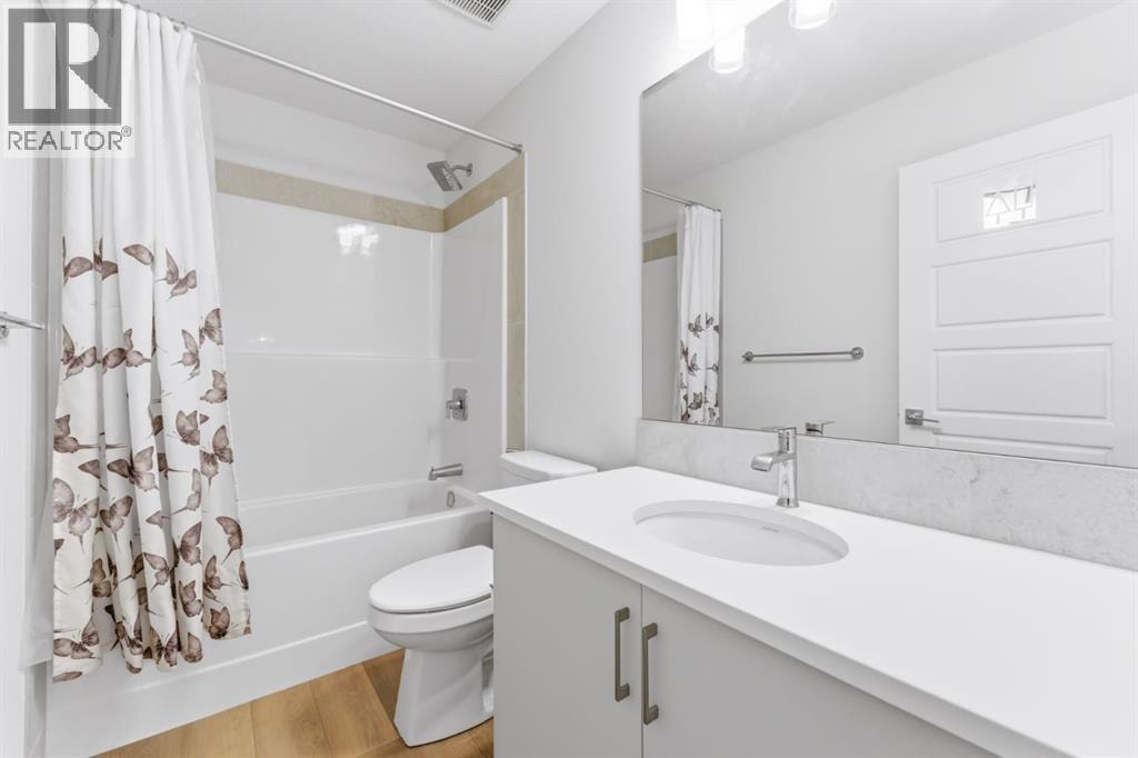 936 Langholm Drive SE — photo 36