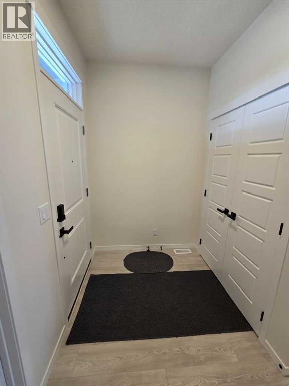 431 Rowmont Boulevard NW — photo 2