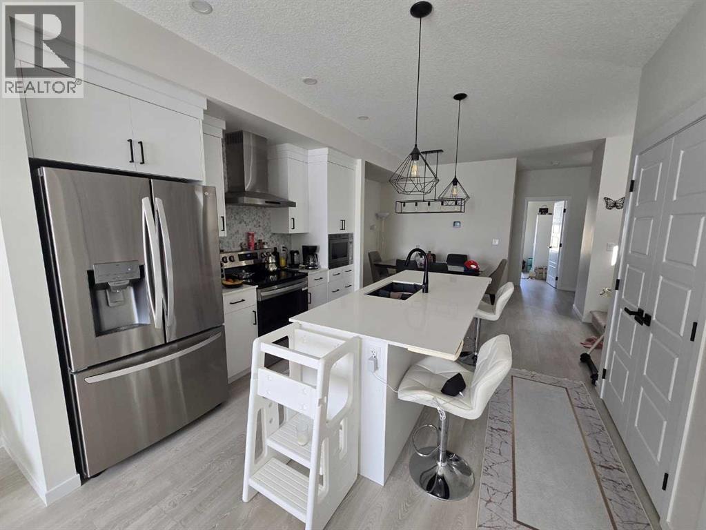 431 Rowmont Boulevard NW — photo 6