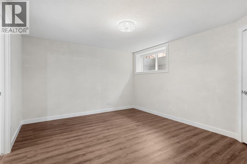 517 Mckenzie Towne Close SE — photo 12