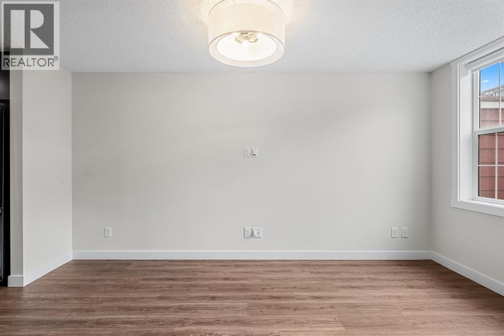 517 Mckenzie Towne Close SE — photo 10