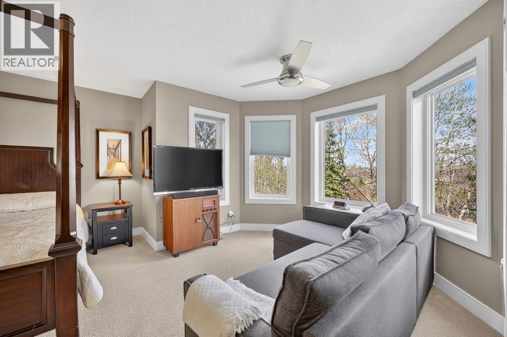 222 Diamond Drive SE — photo 25