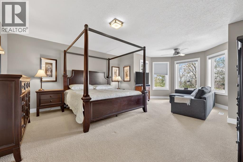 222 Diamond Drive SE — photo 23