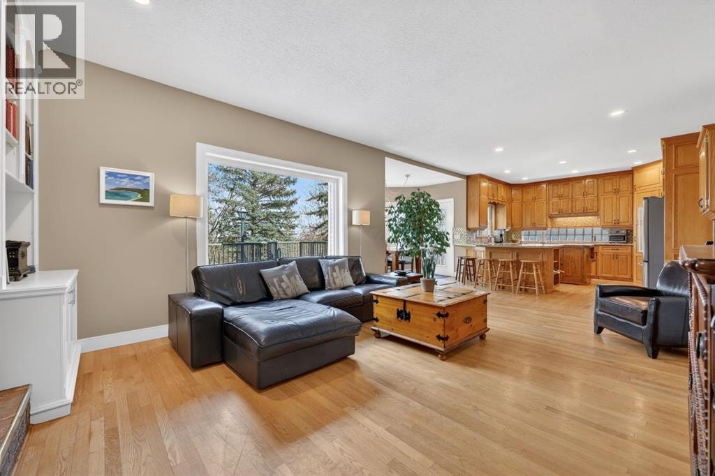 222 Diamond Drive SE — photo 17