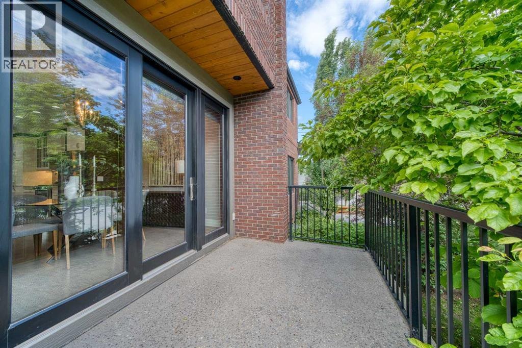 740 24 Avenue SE — photo 4