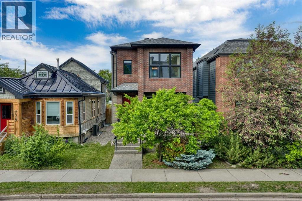 740 24 Avenue SE — photo 1