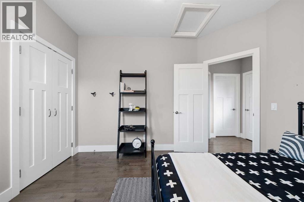 740 24 Avenue SE — photo 32