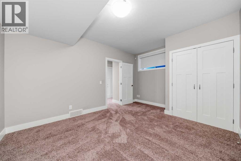 740 24 Avenue SE — photo 37