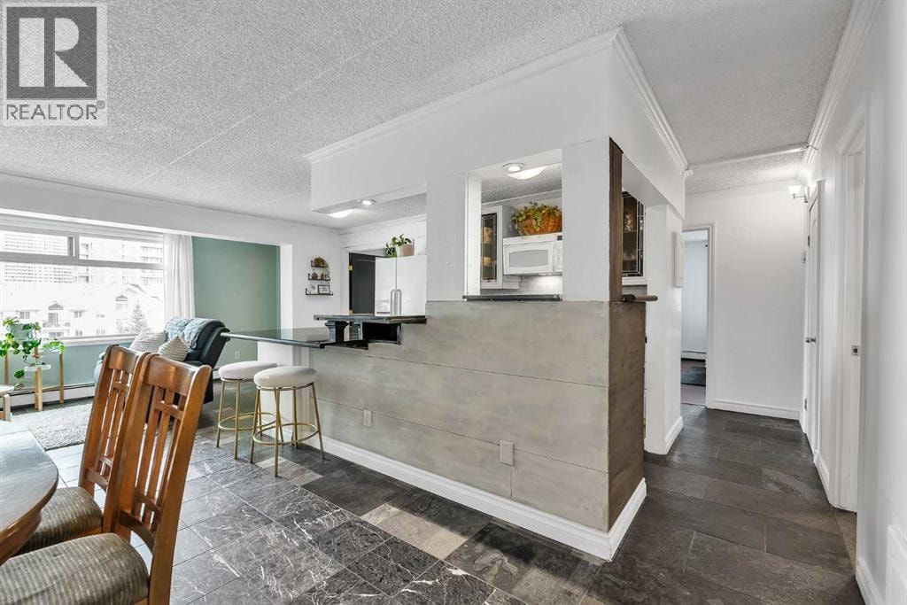 605, 128 15 Avenue SW — photo 11