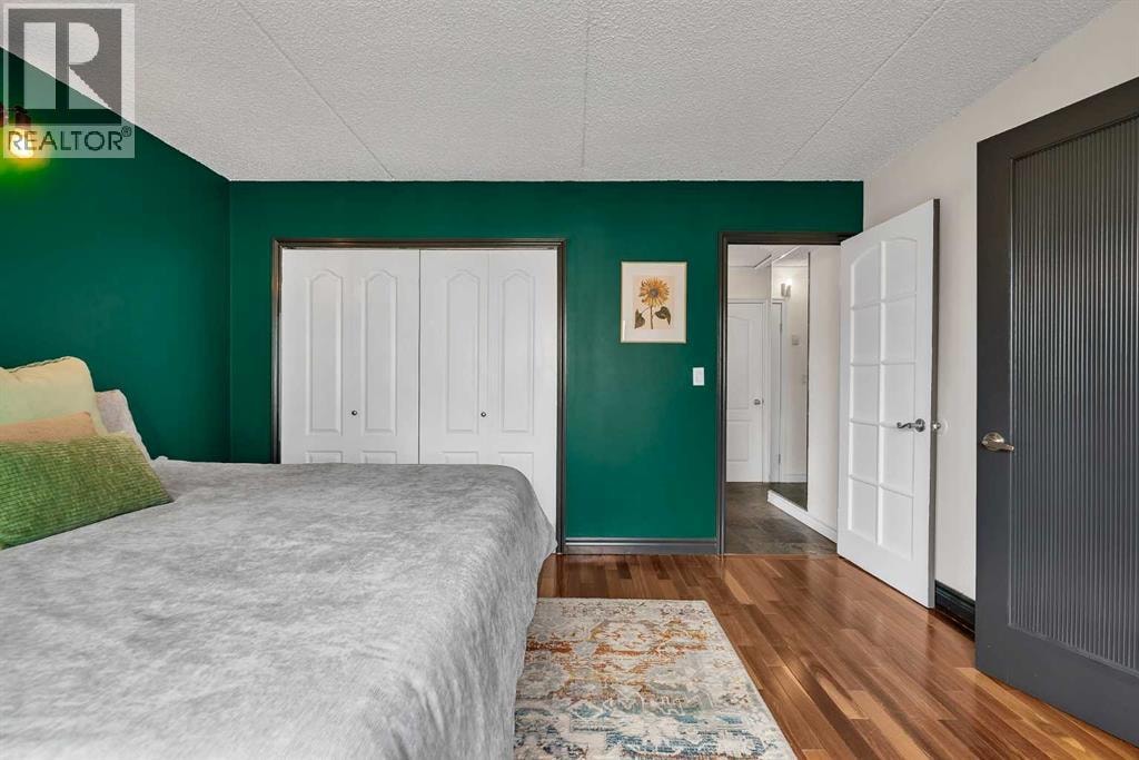 605, 128 15 Avenue SW — photo 23