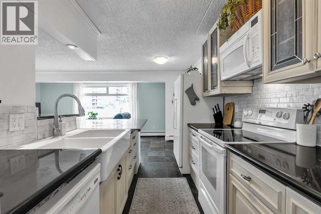605, 128 15 Avenue SW — photo 17