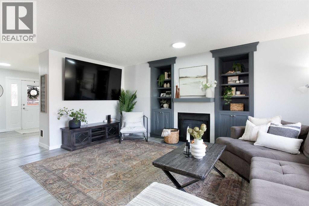 8 Thorndale Close SE — photo 4