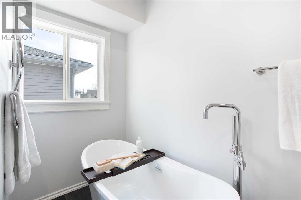 8 Thorndale Close SE — photo 28