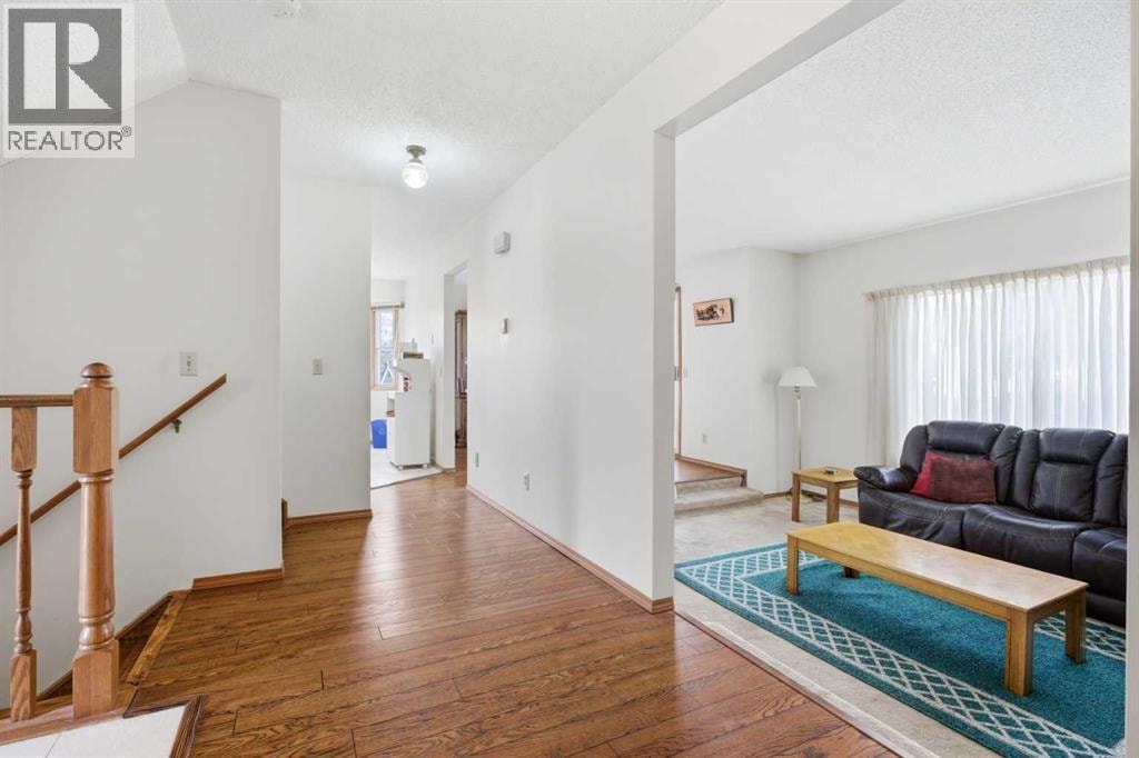56 Whitworth Place NE — photo 4