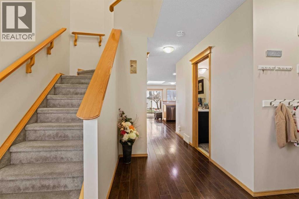 10 Taralea Bay NE — photo 5