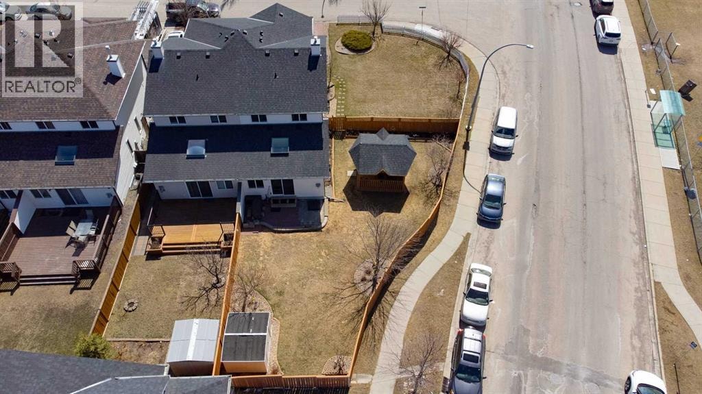 10 Taralea Bay NE — photo 36
