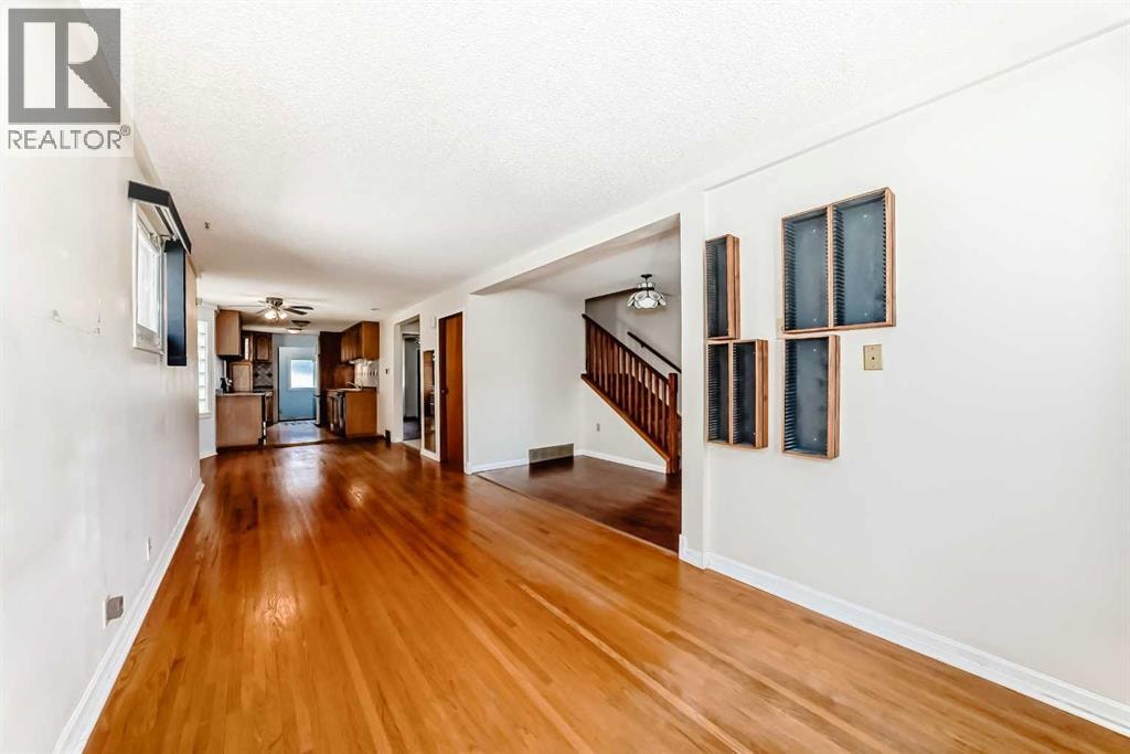 334 3 Avenue NE — photo 17