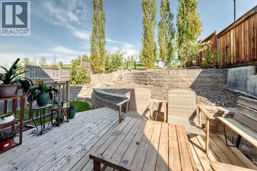 73 Royal Birch Way NW — photo 32