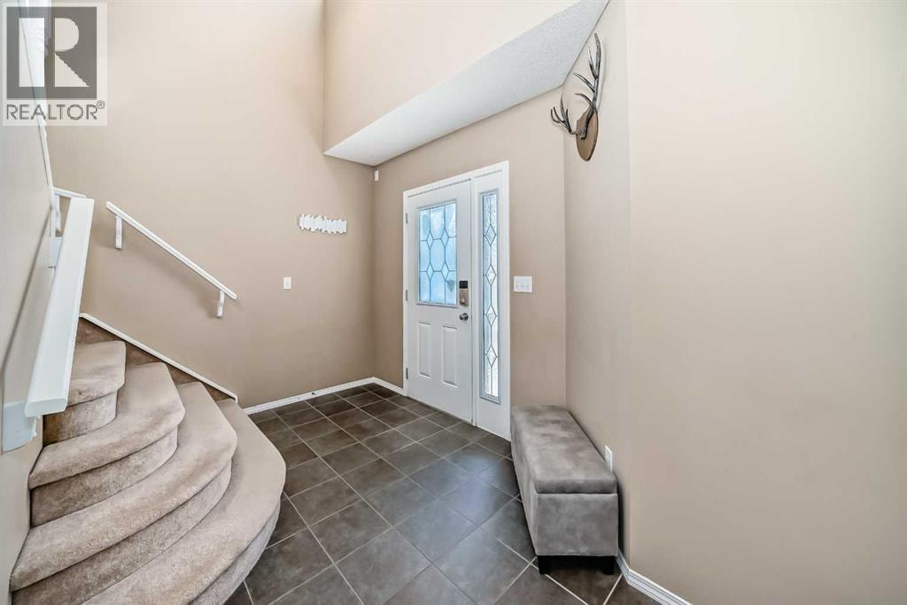 73 Royal Birch Way NW — photo 5
